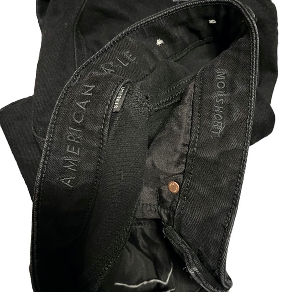 AMERICAN EAGLE MOM SHORTS Solid Black Zip Fly High Rise Roll Cuff Jeans Denim 4 - Picture 15 of 16